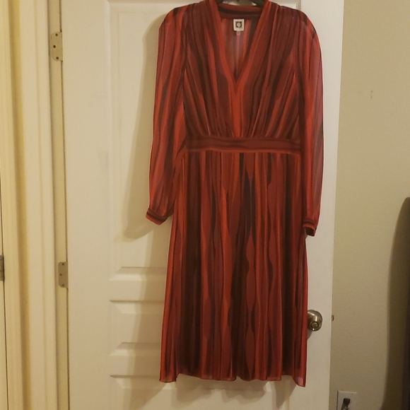 Dress. Never Worn - Picture 1 of 1